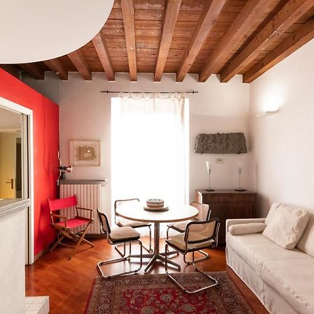 Anfiteatro Apartment In Brera Milán Exteriér fotografie