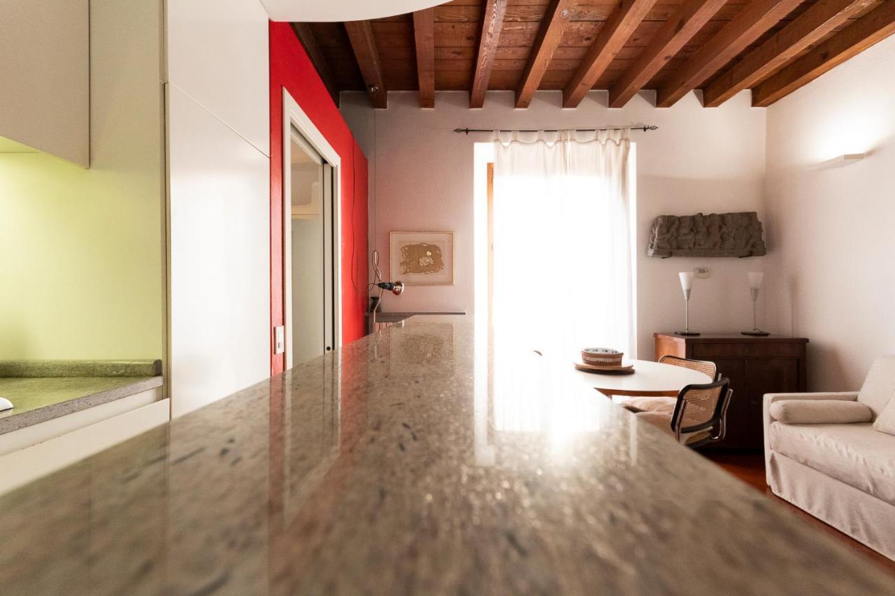 Anfiteatro Apartment In Brera Milán Exteriér fotografie