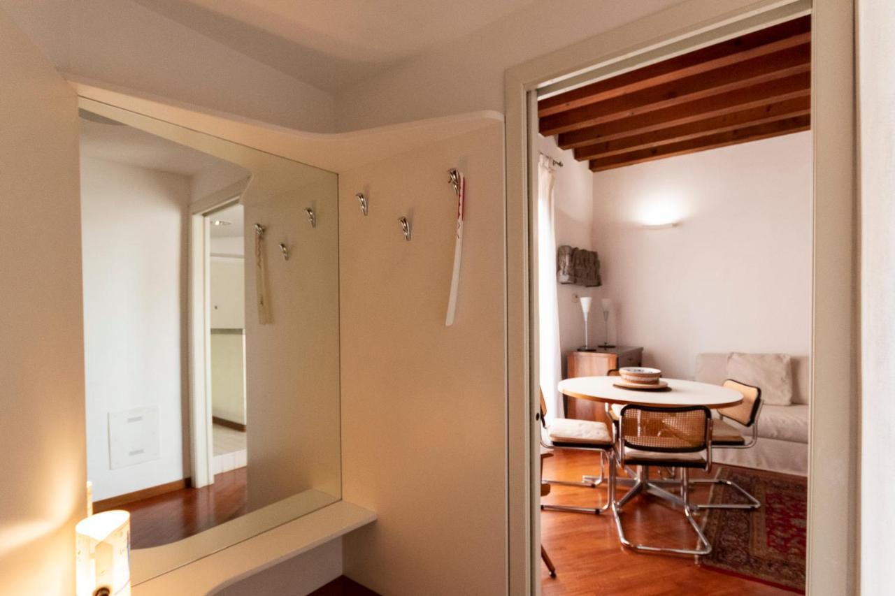 Anfiteatro Apartment In Brera Milán Exteriér fotografie