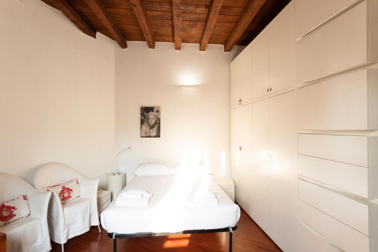 Anfiteatro Apartment In Brera Milán Exteriér fotografie