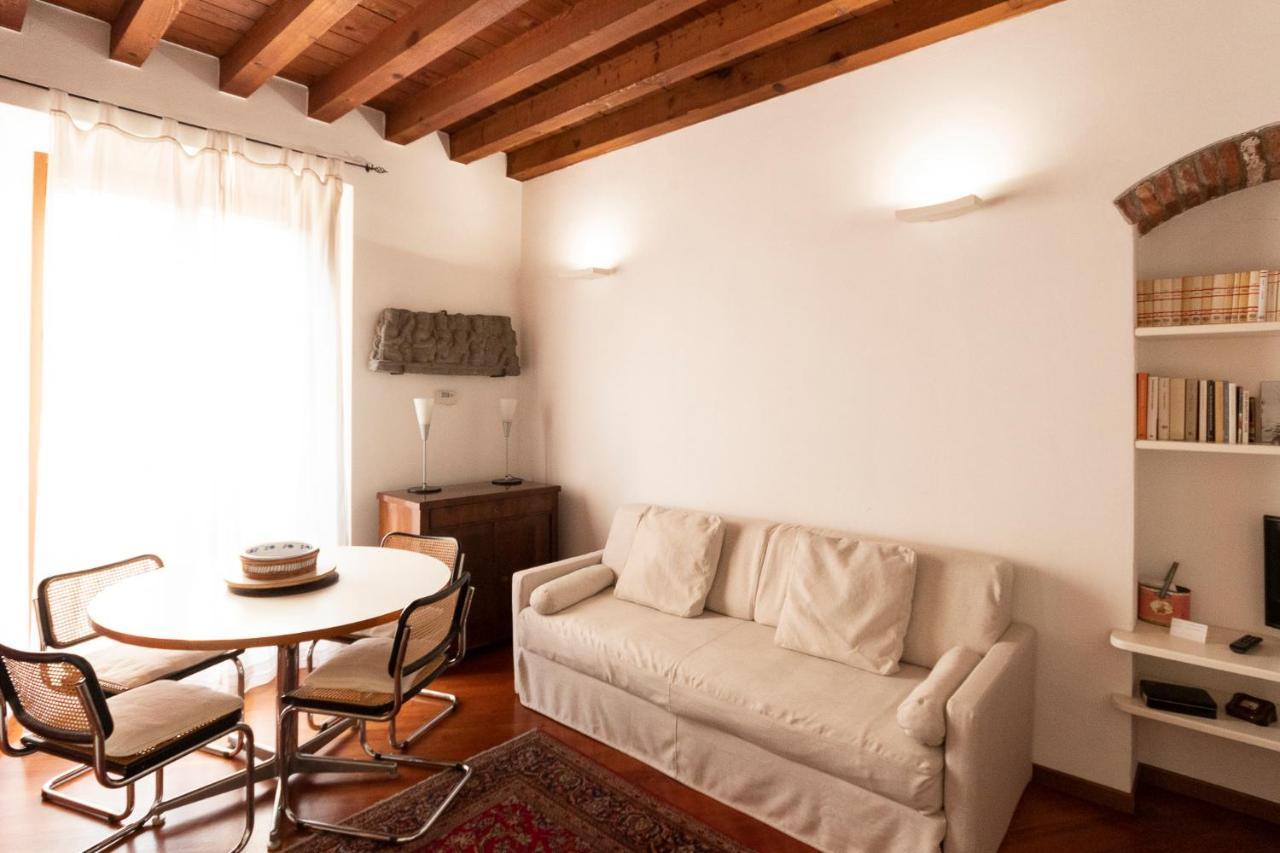 Anfiteatro Apartment In Brera Milán Exteriér fotografie
